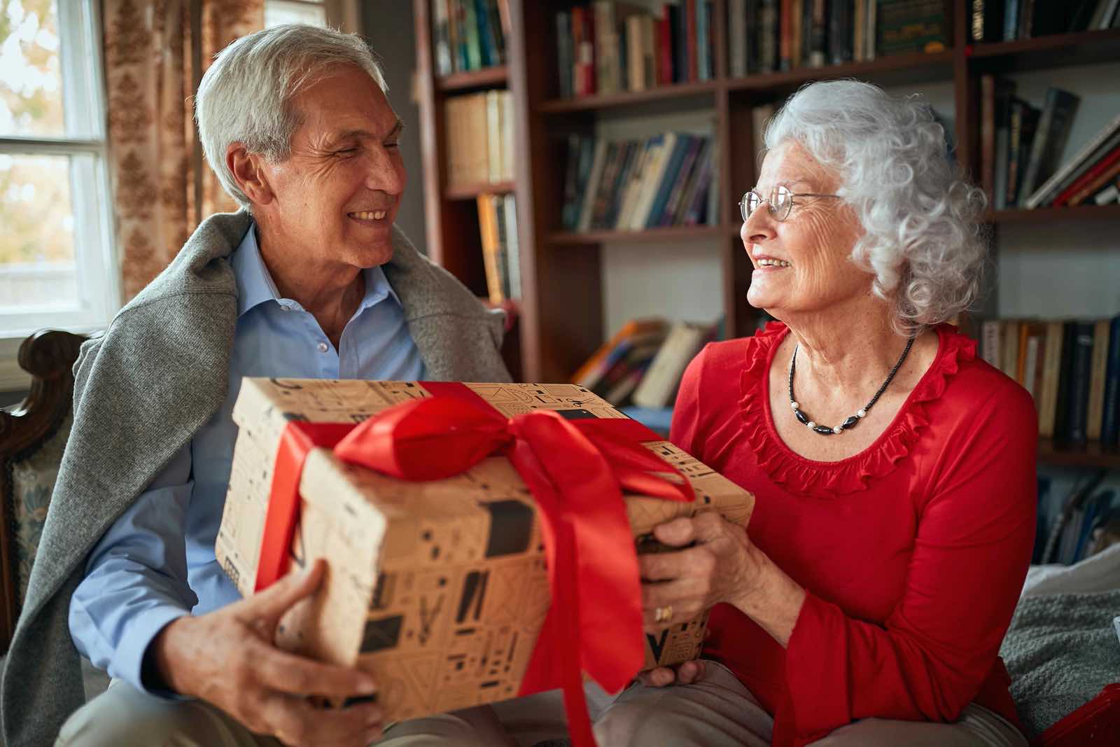 10 Wonderful Gifts for Seniors